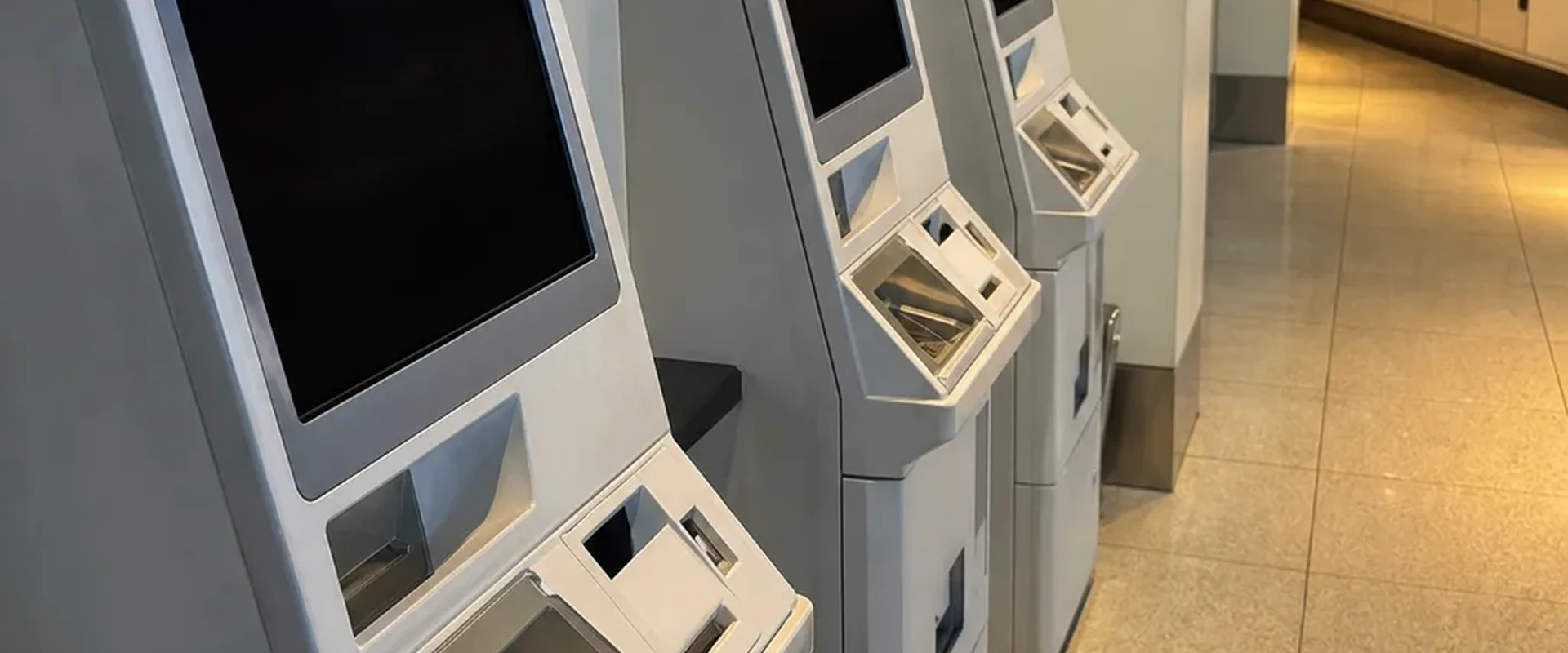 Illustrative airport-station ticket machines for choosing a Japan transit card