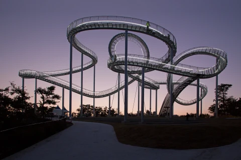 The real Pohang Space Walk steel structure in Hwanho Park
