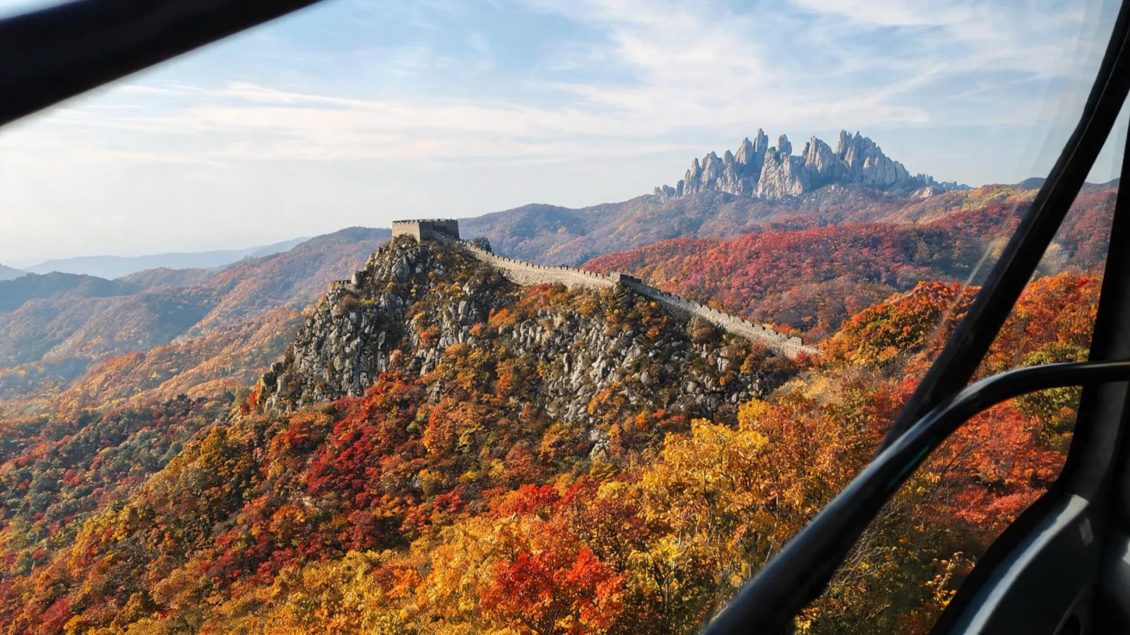 The Seorak cable car and the foliage ridge view from Gwongeumseong