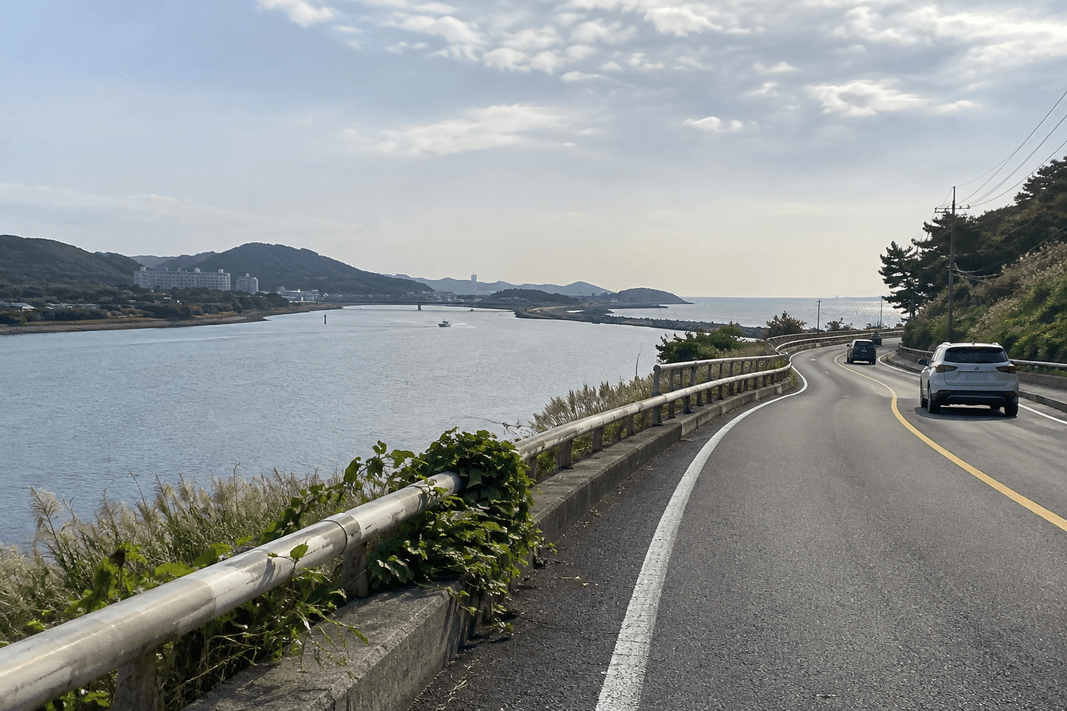 Imagined coast road linking Taehwagang Station with the Ulsan shore